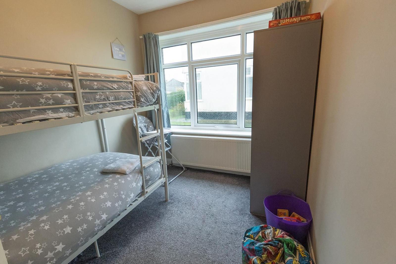 Beachfront Apartment - Ground Floor Apartment With Sea Views, Next To The Beach, Bridlington, North Yorkshire Bessingby Екстериор снимка